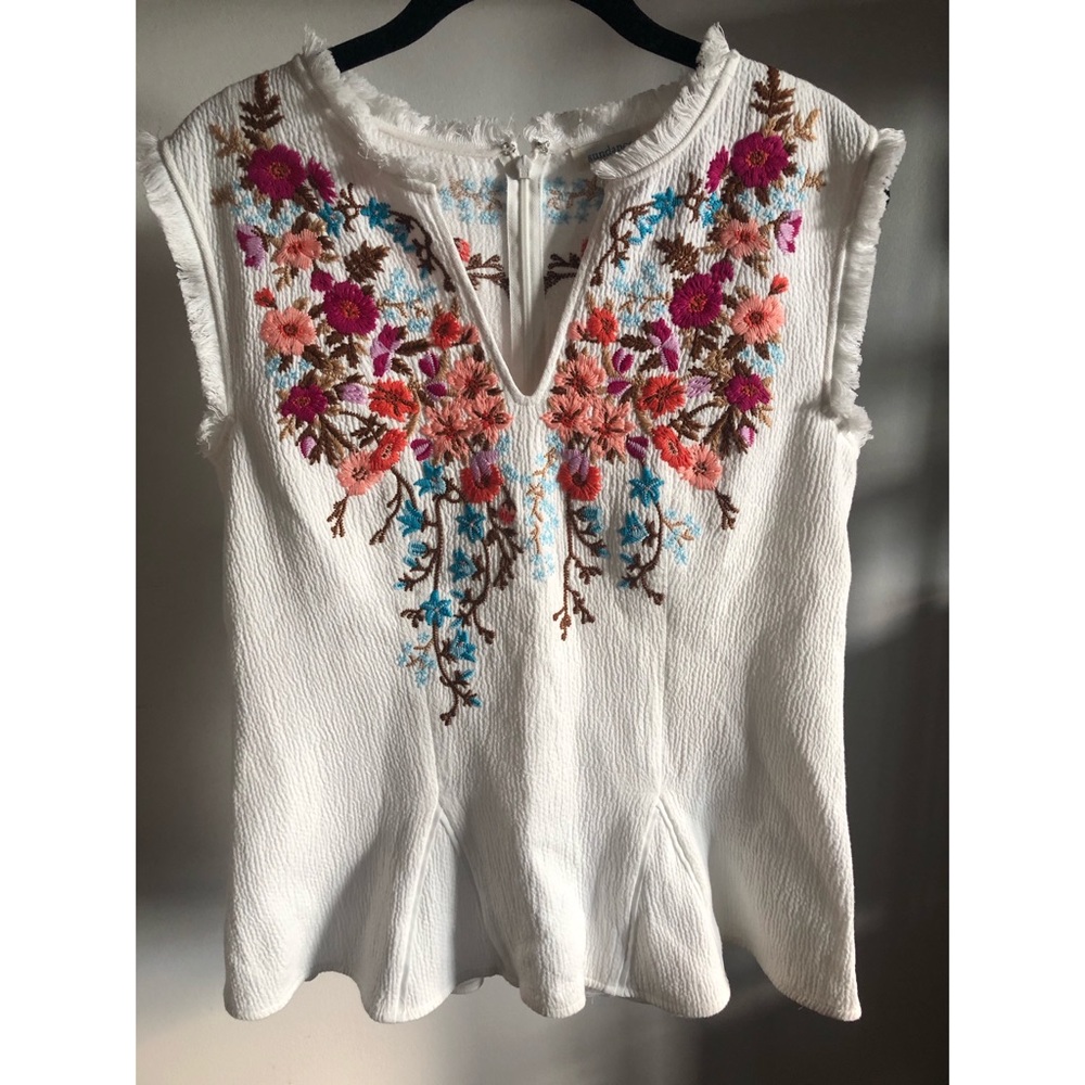 Sundance embroidered white tank top